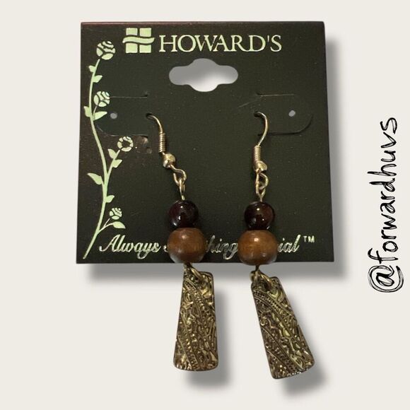 Bundle Sale 3 for $15 | Howard’s Brass Tone Dangle Earrings - Picture 3 of 7